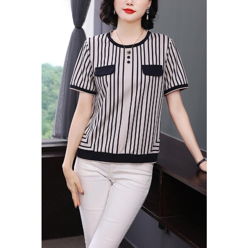 Silk Blouse Button - Damska koszulka z krótkim rękawem w