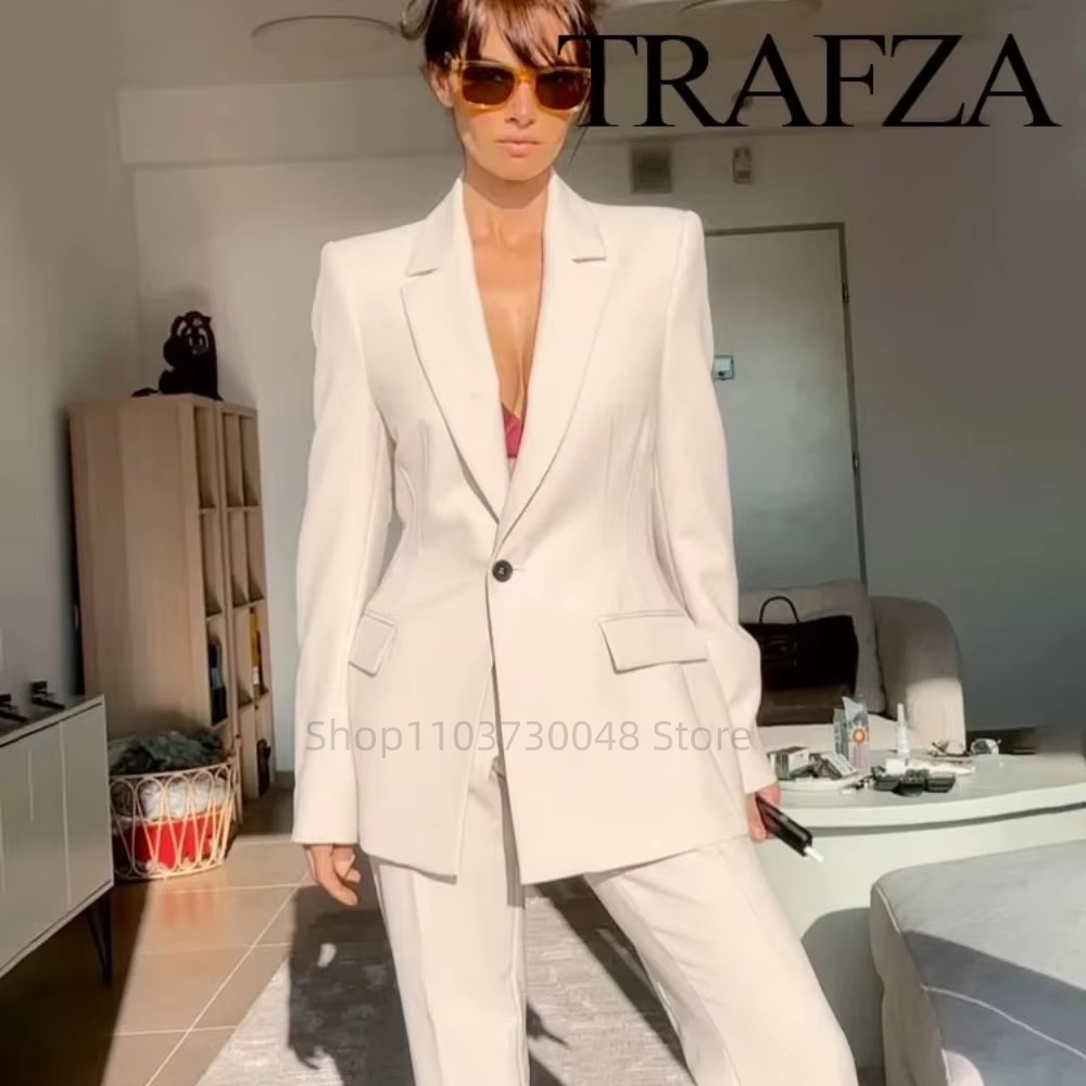 Women Formal Wear Set - Damski garnitur biurowy: marynarka i spodnie,