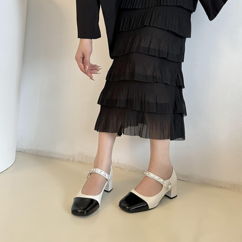 Klapki na grubym obcasie z per – Women Formal Wear Black And White recenzja i cena